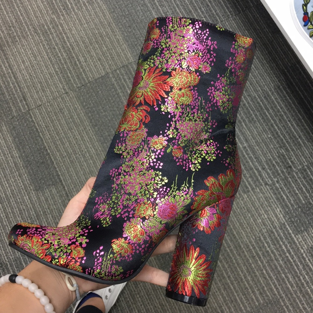 Oriental Bootie - Picture 5 of 5